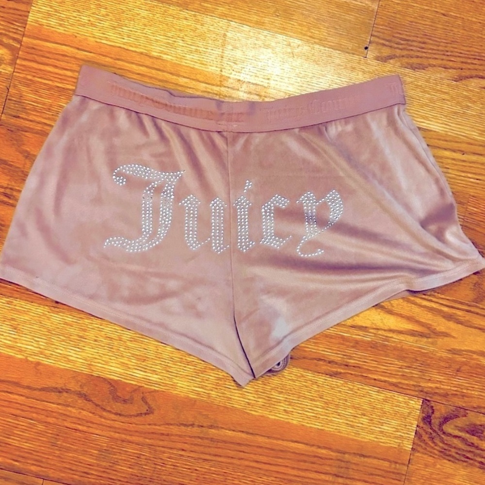 Juicy Couture Plush Sleep Shorts W/JUICY across back in Rhinestones Size Large